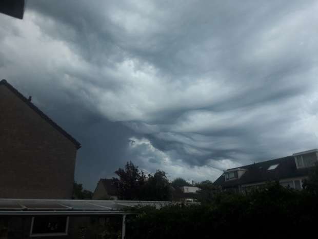 Spectaculaire wolkenzee