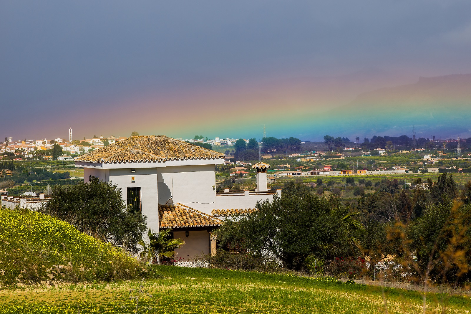 Wat een vraag: waarom regenboog plat en niet rond?